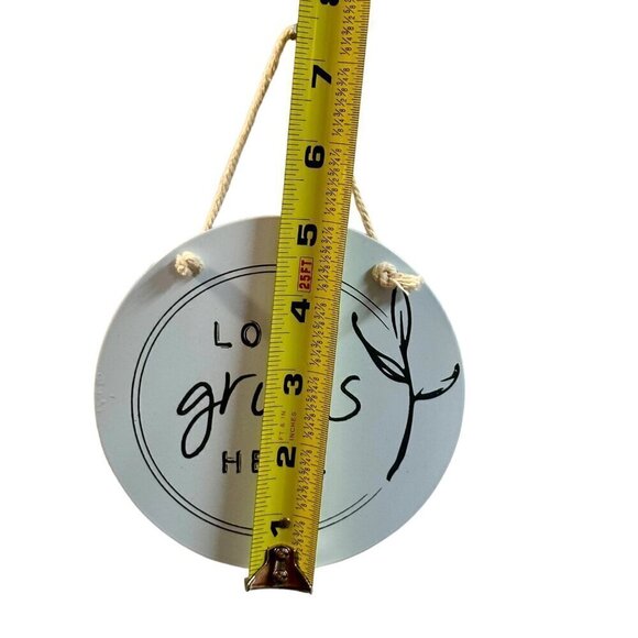 Love Grows Here Round Mini Sign Farmhouse Hanging Decor 5in Garden Home Gift - Picture 3 of 6